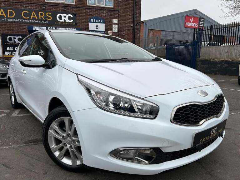 2013 Kia Ceed 1.4 2 5dr HATCHBACK PETROL Manual