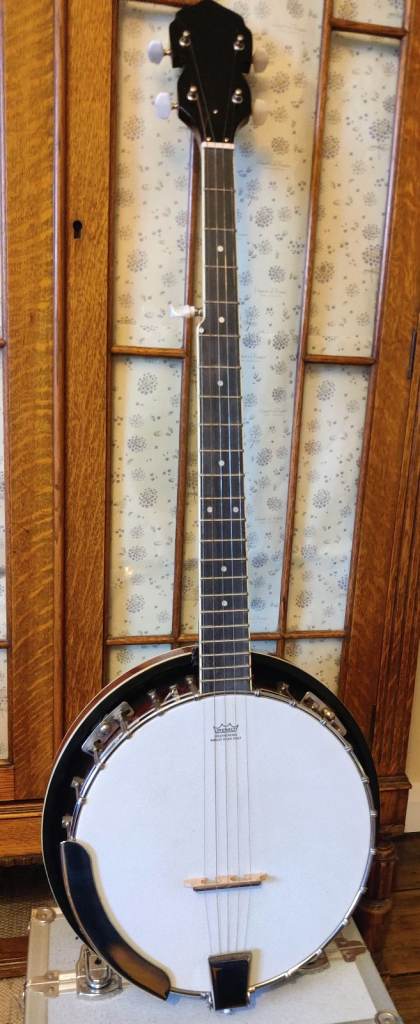 5 String Banjo with Remo Weatherking Head With Detachable Resonator