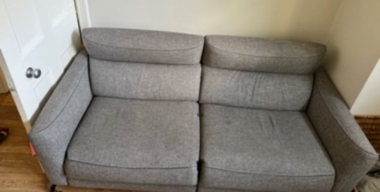 Natuzzi Grey three-Seater Recliner Sofa – Good Condition