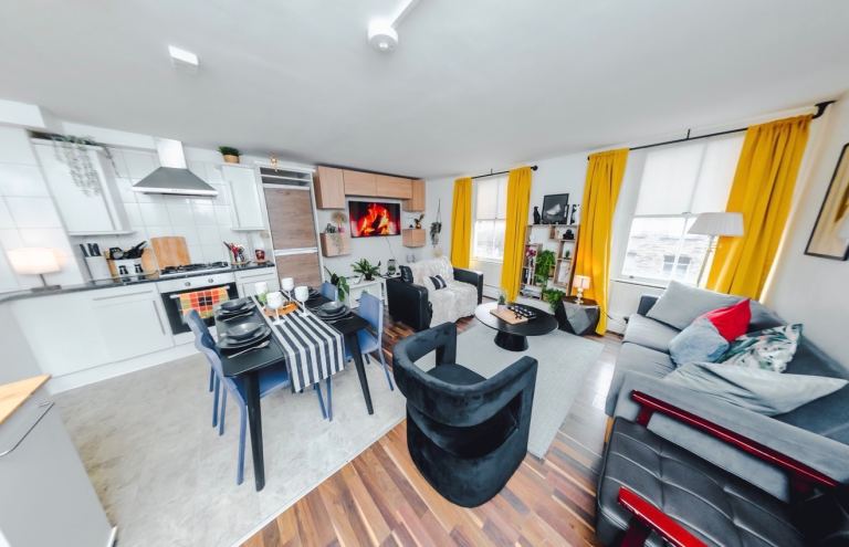 Modern 2 Bed Flat In Shoreditch