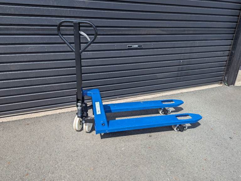 2500kg Loadsurfer 2021 pallet truck Exc condition! 