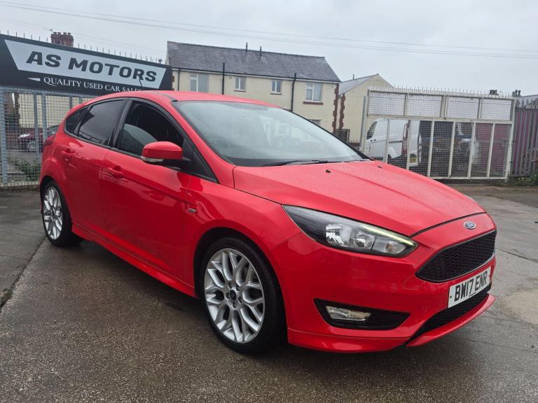 2017 Ford Focus 1.0T EcoBoost ST-Line Euro 6 (s/s) 5dr HATCHBACK Petrol Manual