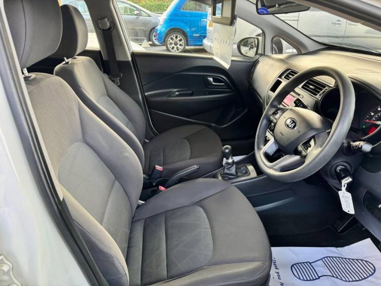 2013 Kia Rio 1.25 1 5dr HATCHBACK PETROL Manual