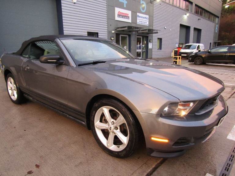 LEFT HAND DRIVE FORD MUSTANG 3.7 V6 PREMIUM CONVERTIBLE 2 DR