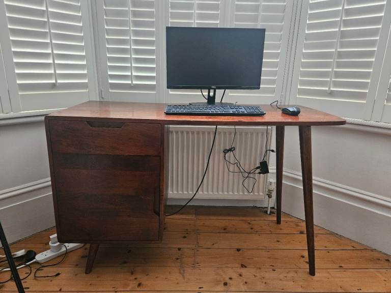 Oslo Honey Mango wood desk