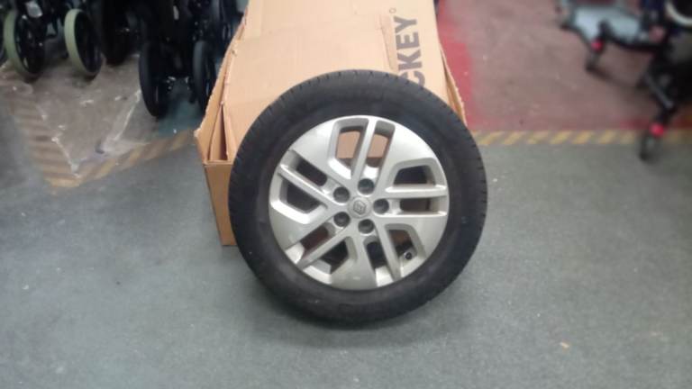 Renault van mitch tyre