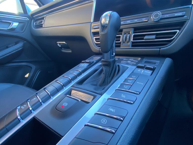 2020 Porsche Macan 2.0T PDK - Panoramic Sunroof &amp; Bose Audio &amp; PASM &amp; Huge Spec 4x4 P...