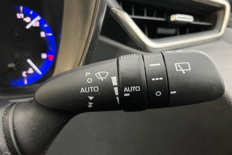 2022 Toyota Corolla 2.0 VVT-i Hybrid Trek 5dr CVT Estate Automatic