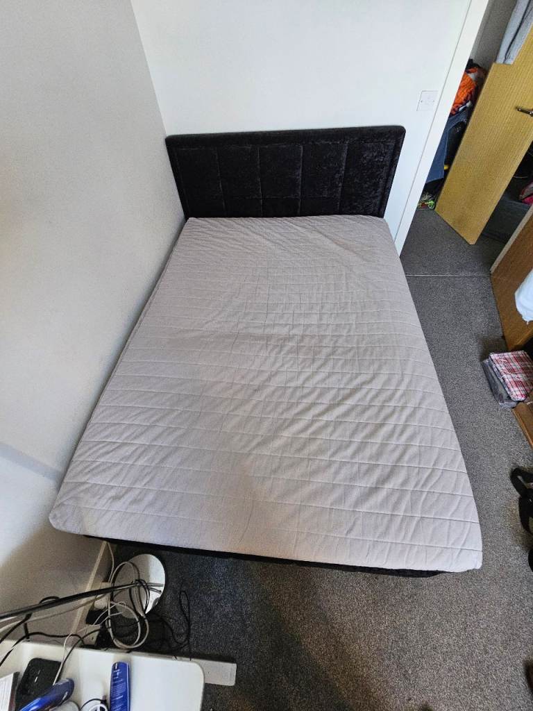 Double bed with frame 