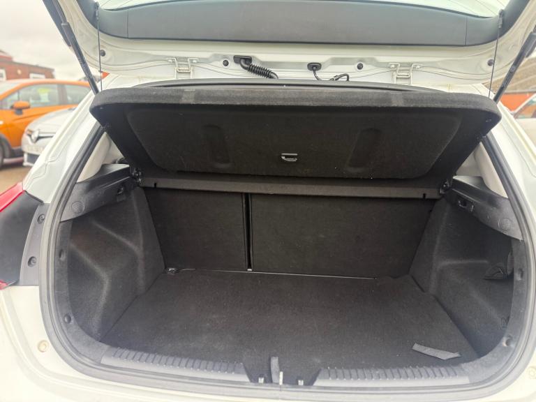 2018 Kia Ceed 1.6 GDi ISG 2 5dr HATCHBACK Petrol Manual