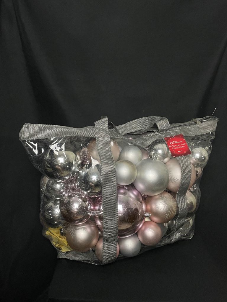 Christmas bobbles various sizes 