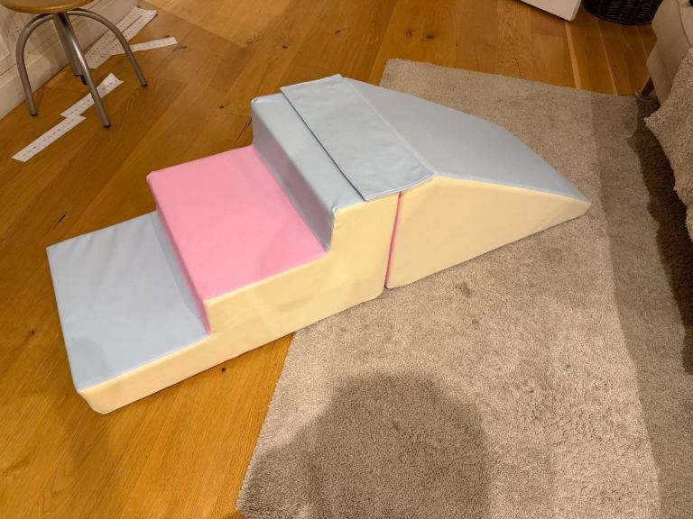 Baby Gym / Play ramp 