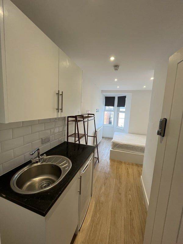 Cosy Studio Available – All Bills & WiFi Included