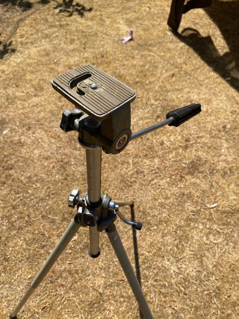 Camera tripod: vintage Velbon MS-3
