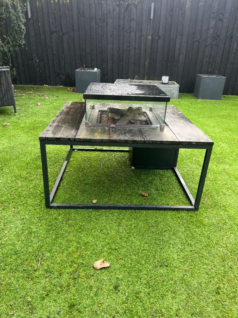 Gas fire pit 