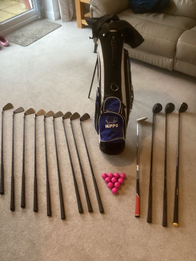 Ladies Golf clubs and bag