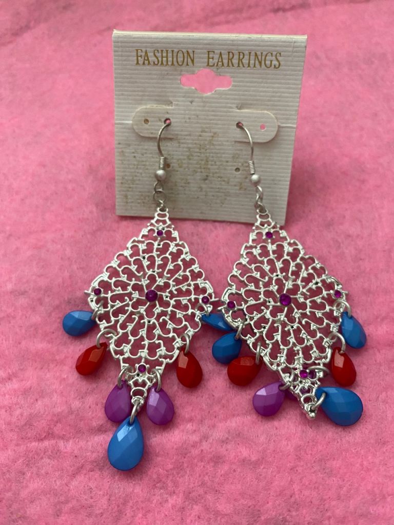 New Fashion Earrings – Silver with Multicoloured Beads