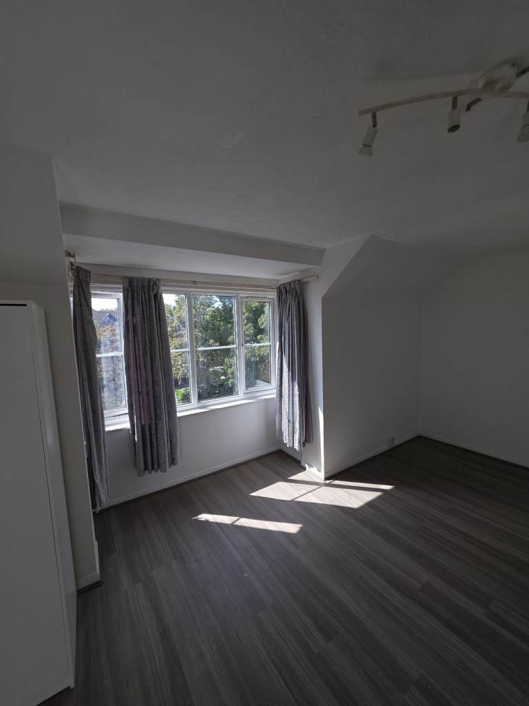 Studio Flat to rent in-Colindale (NW9)