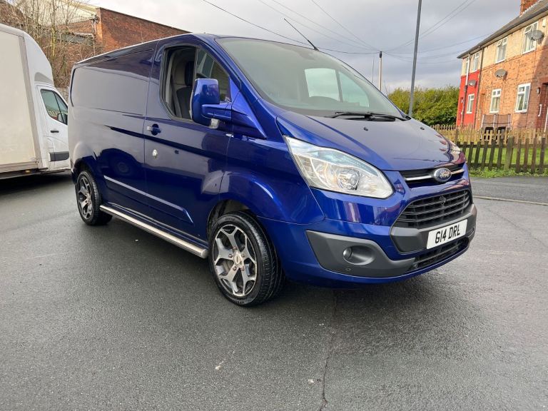Ford, TRANSIT CUSTOM, LIMITED 2.2 chain low miles service history 