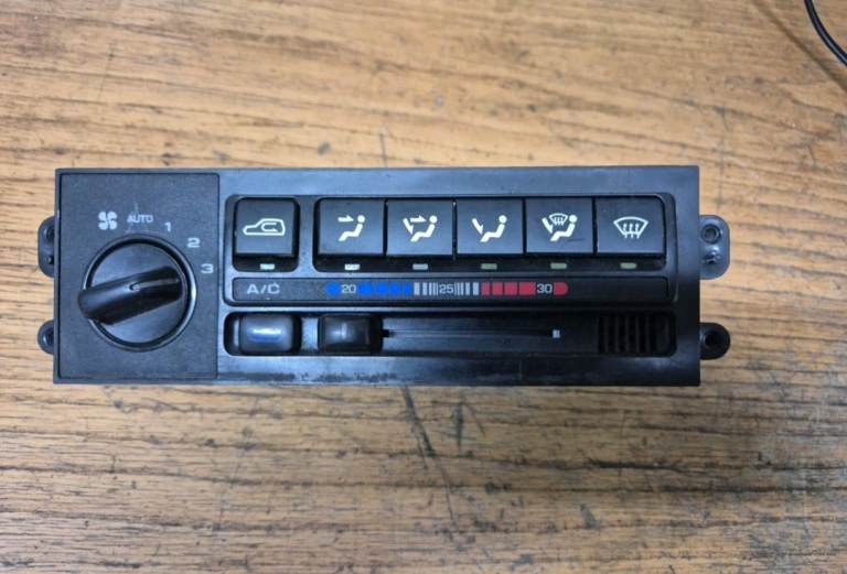  Ssangyong Musso Heater Control A/C panel 2002 - Code 8533-0050-01 Pickup Pick Up 4x4 SUV