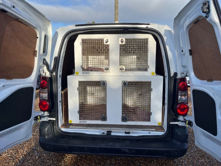 Dog Walking Van - Peugeot, PARTNER, Panel Van, 2017, Manual, 1560 (cc)