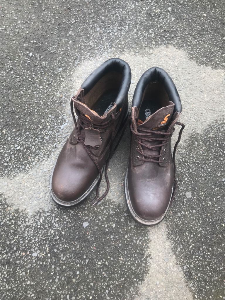 Rockwood quality size 12 work wear safety boots in brown. Metal toe caps. Only worn once