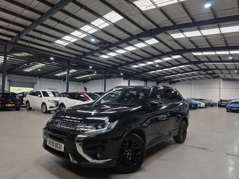 2019 Mitsubishi Outlander 2.0 MIVEC Black CVT 4WD Euro 6 (s/s) 5dr ESTATE Petrol Automatic