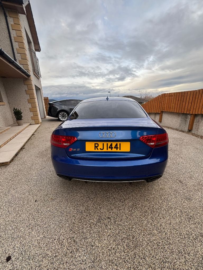 Audi, RS5, Coupe, 2011, Semi-Auto, 4163 (cc), 2 doors