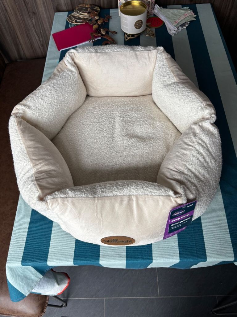 Silent Night Dog Bed (New with tags)