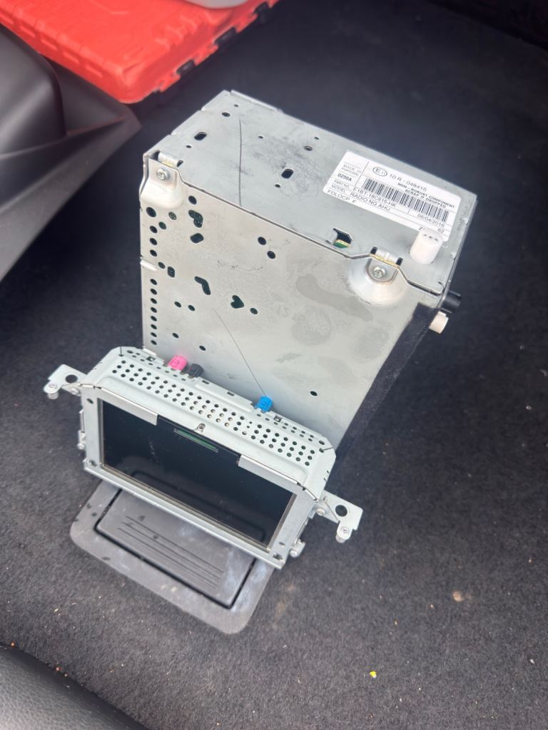 FORD FIESTA OEM SCREEN AND TRIM 