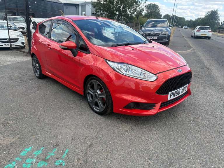 2016 Ford Fiesta 1.6 EcoBoost ST-3 3dr HATCHBACK PETROL Manual