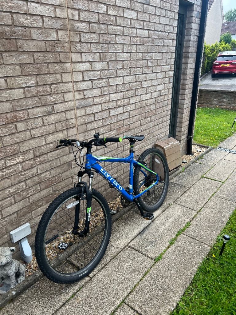 Carrera Men’s Mountain Bike