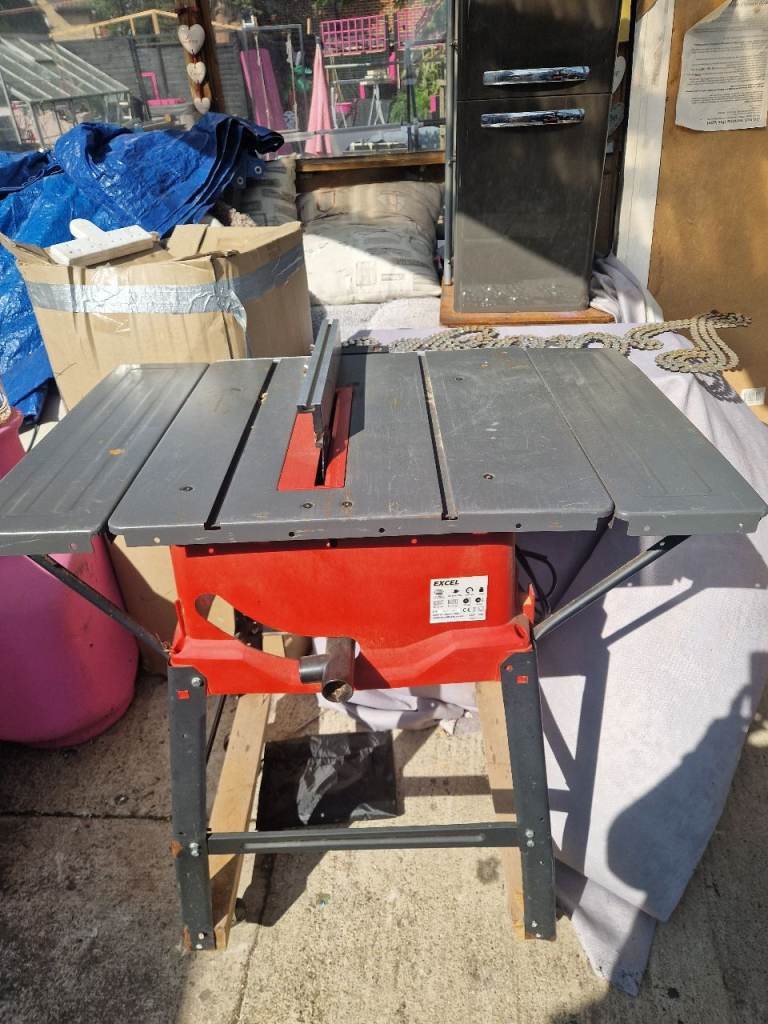 Table Saw. ( Excel)