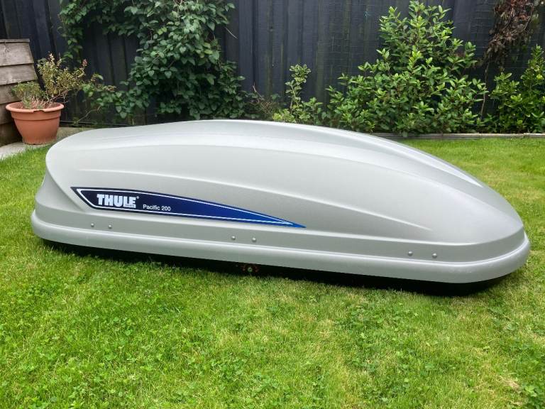 Thule Pacific 200 460L Roof Box - Very Good Condition