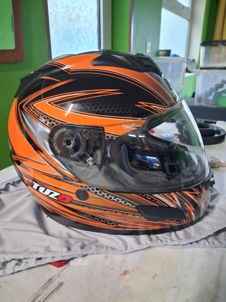 Tuzo Motorcycle Helmet XS 