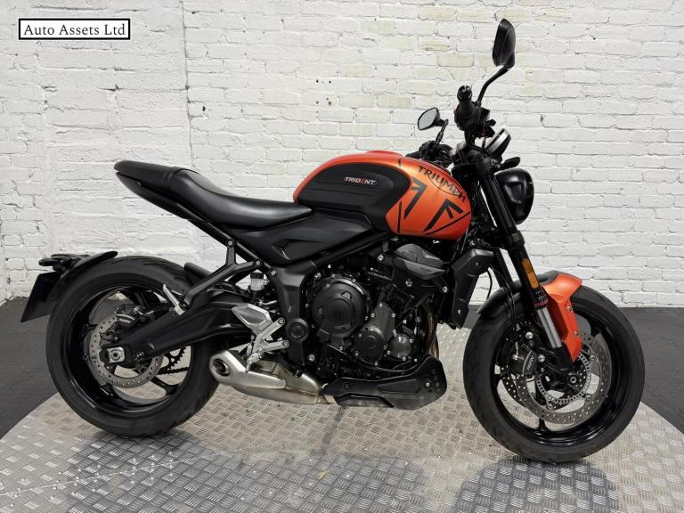 2023 Triumph Trident 660 660 Roadster/Retro Petrol Manual X-ring Euro 5 (82 ps) Roadster/Retro Pe...