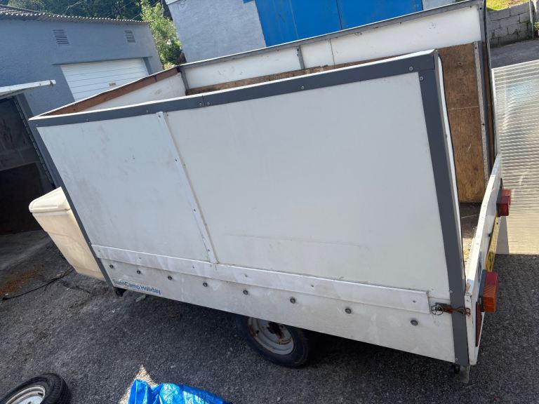 Box trailer 