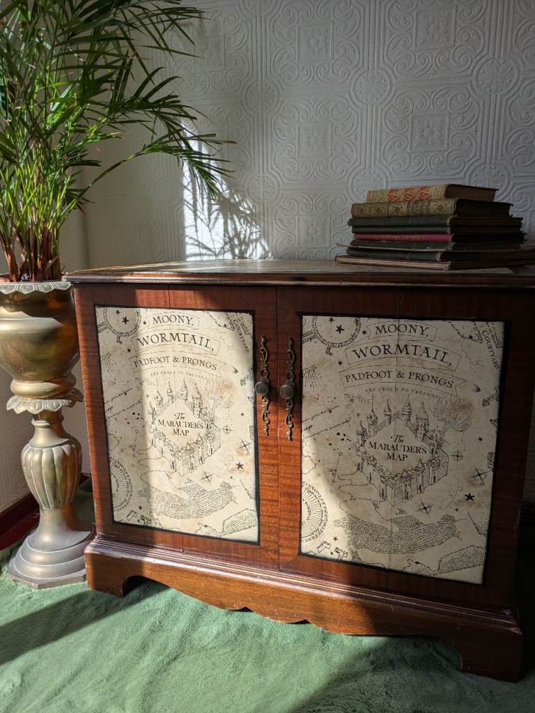 Wooden Storage Cabinet Harry Potter Marauder's Map, With Shelves