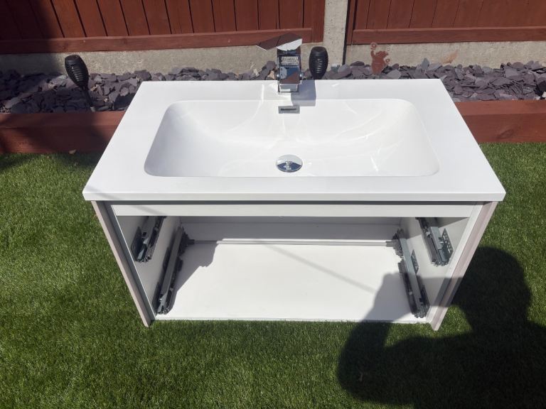 Wall Hanging sink with Taps included