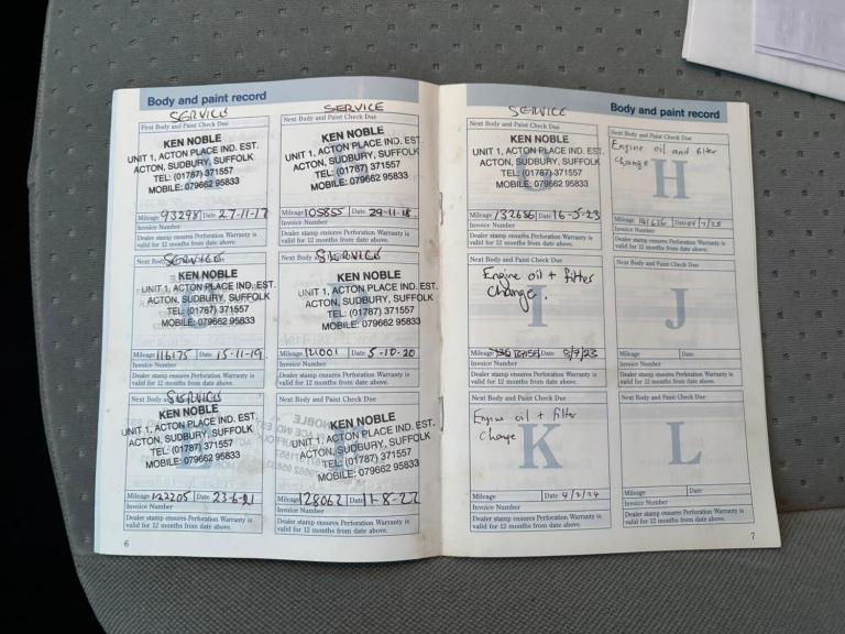 2003 Ford Fiesta 1.6 Ghia 5dr HATCHBACK Petrol Manual