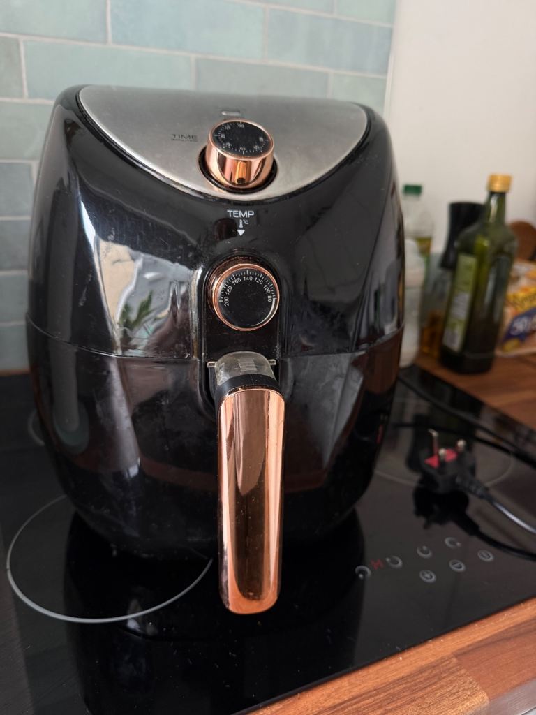 Tower Black and Rose Gold Air Fryer
