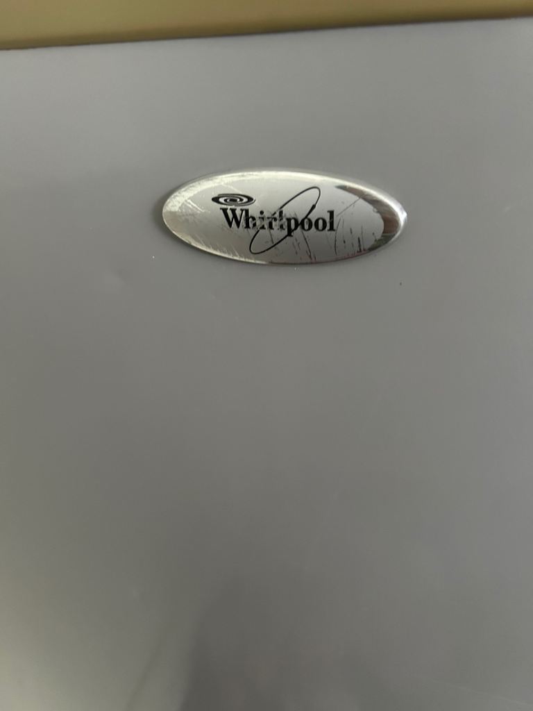 Whirlpool fridge under-counter free standing  