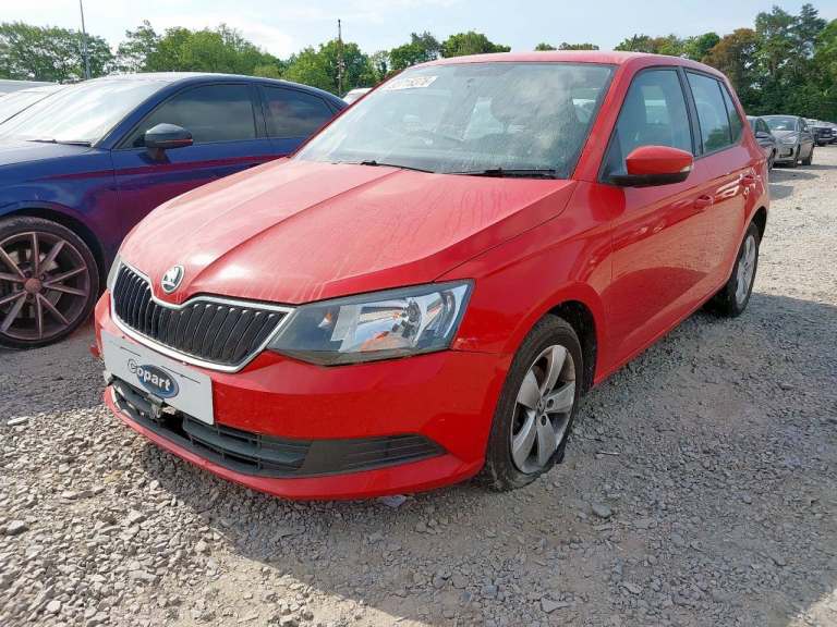 Breaking Skoda Fabia MK3 2017 5DR 1.0 TSI CHZB 5 Speed QTS Red LF3K
