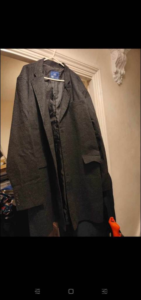Cashmere coat size XXL 
