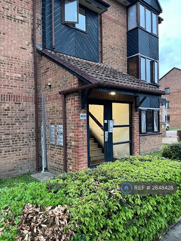 Studio flat in Hawthorne Crescent, West Drayton, UB7 (#2848428)