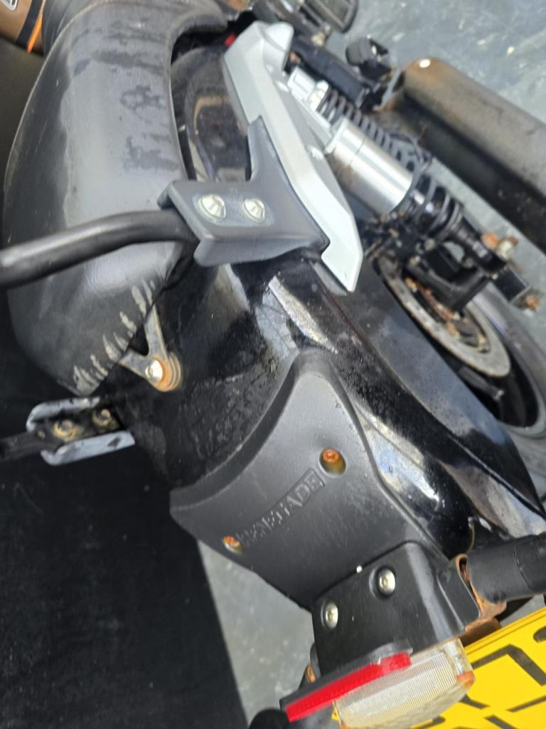 UM RENEGADE SPORT 125 PROJECT BIKE HPI CLEAR 