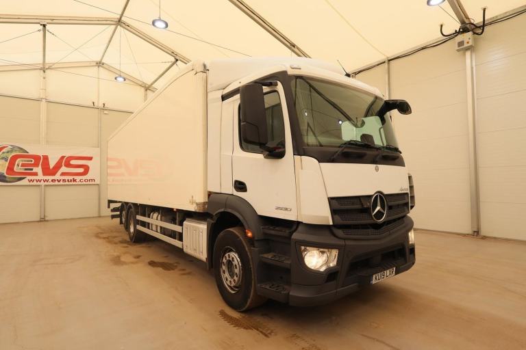 2019 (19 PLATE) Mercedes Benz  Antos 2530 6x2 Euro 6 Refrigerated
