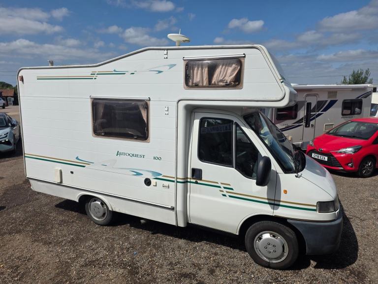 Elddis Autoquest 100 Coachbuilt Motorhome 2002