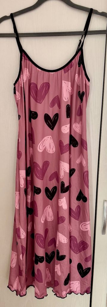 image for New Size Large Will Fit Size 12 & 14 Hearts Silk Long Nightie Stretchy 