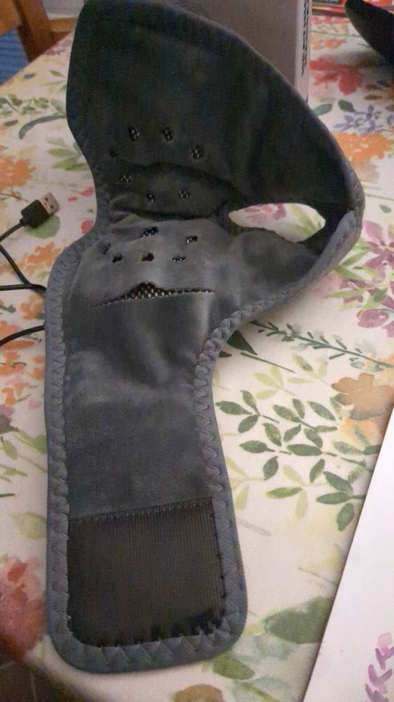 Heated foot massagers